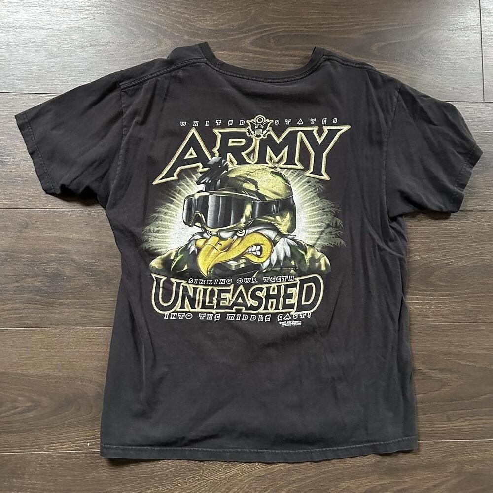 American Vintage Men's Black and White Tshirt